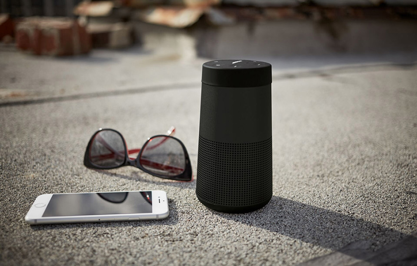 Loa-Bose-Soundlink-Revolve-2
