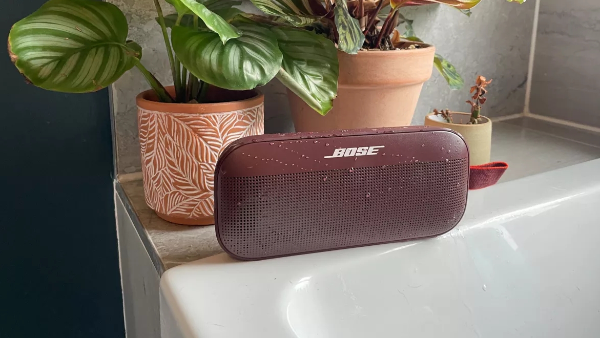 danh-gia-loa-bluetooth-bose-soundlink-flex-moi-nhat-cua-hang-mntce3k6